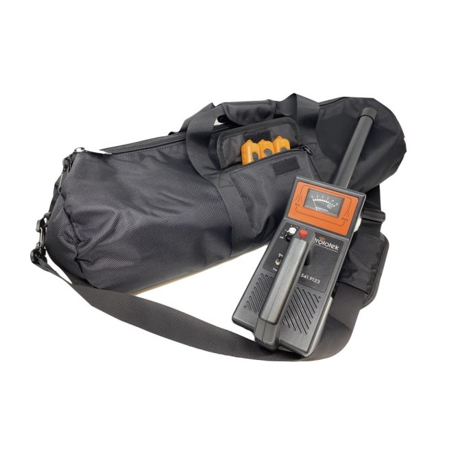 AR/FR Softcarryingcase Analog Soft carrying case next to Ardy receiver | Prototek